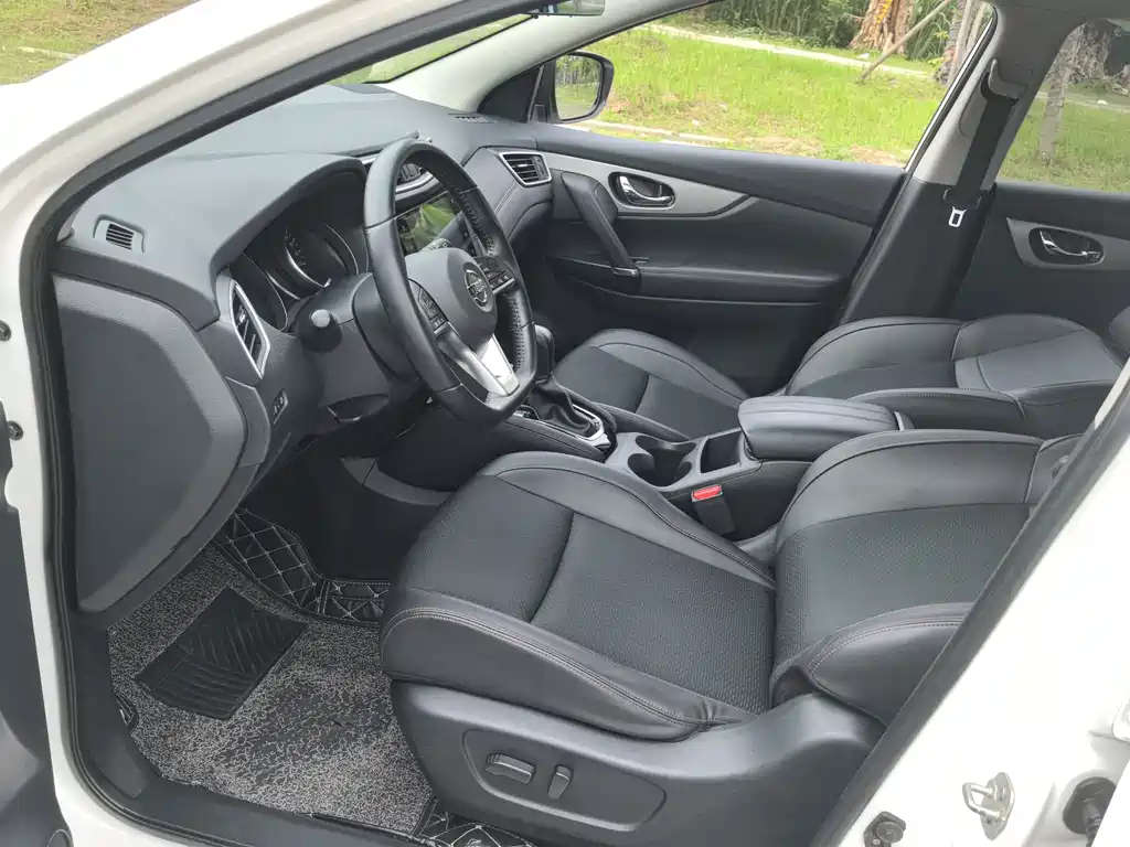 Qashqai 2019 2.0L CVT Deluxe Edition купить на сайте DeffCars