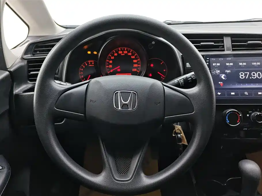 Fit 2018 1.5L CVT Comfort Edition купить на сайте DeffCars