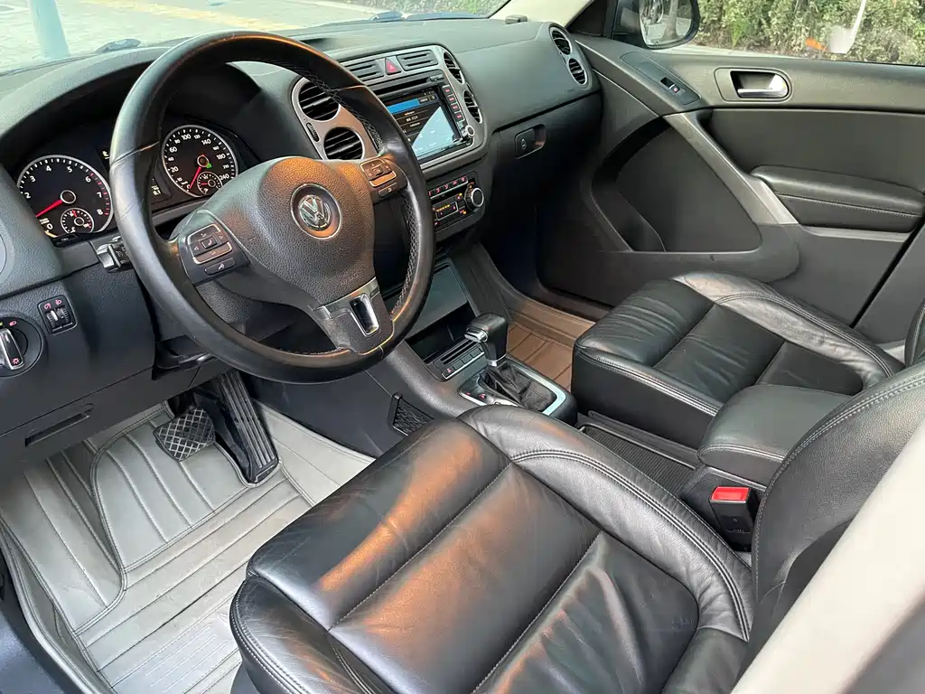 Tiguan 2010 2.0TSI automatic four-wheel drive elite version купить на сайте DeffCars