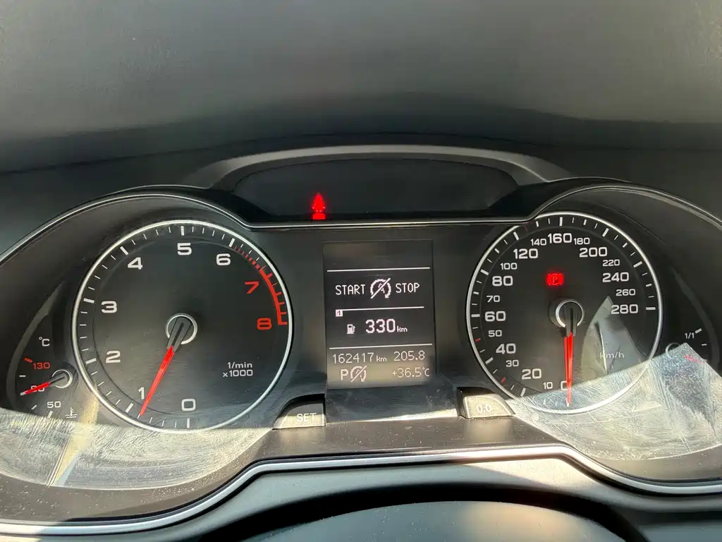 Audi A4L 2015 35 TFSI automatic comfort type купить на сайте DeffCars