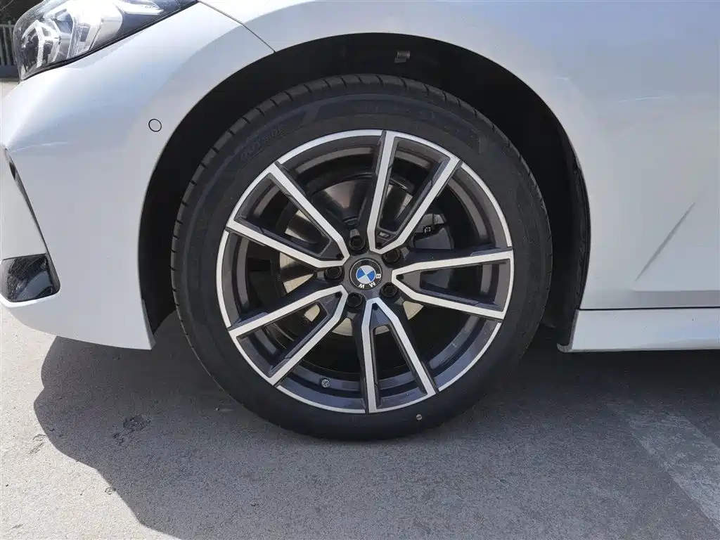 BMW 3 Series 2024 325Li M Sports Package купить на сайте DeffCars