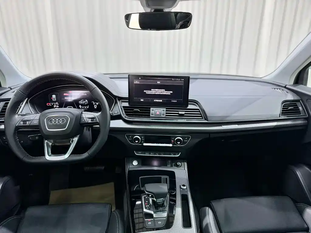 Audi Q5L 2021 40 TFSI luxury and dynamic model купить на сайте DeffCars