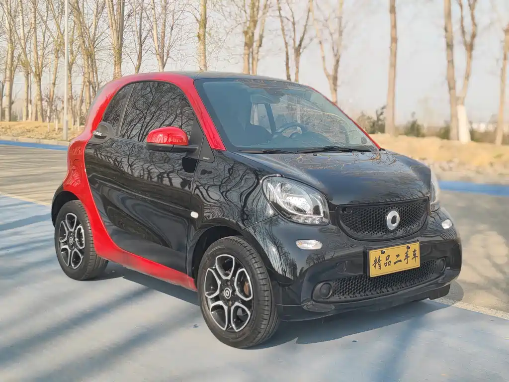 smart fortwo 2019 0.9T 66kW hard top engine version National VI купить на сайте DeffCars