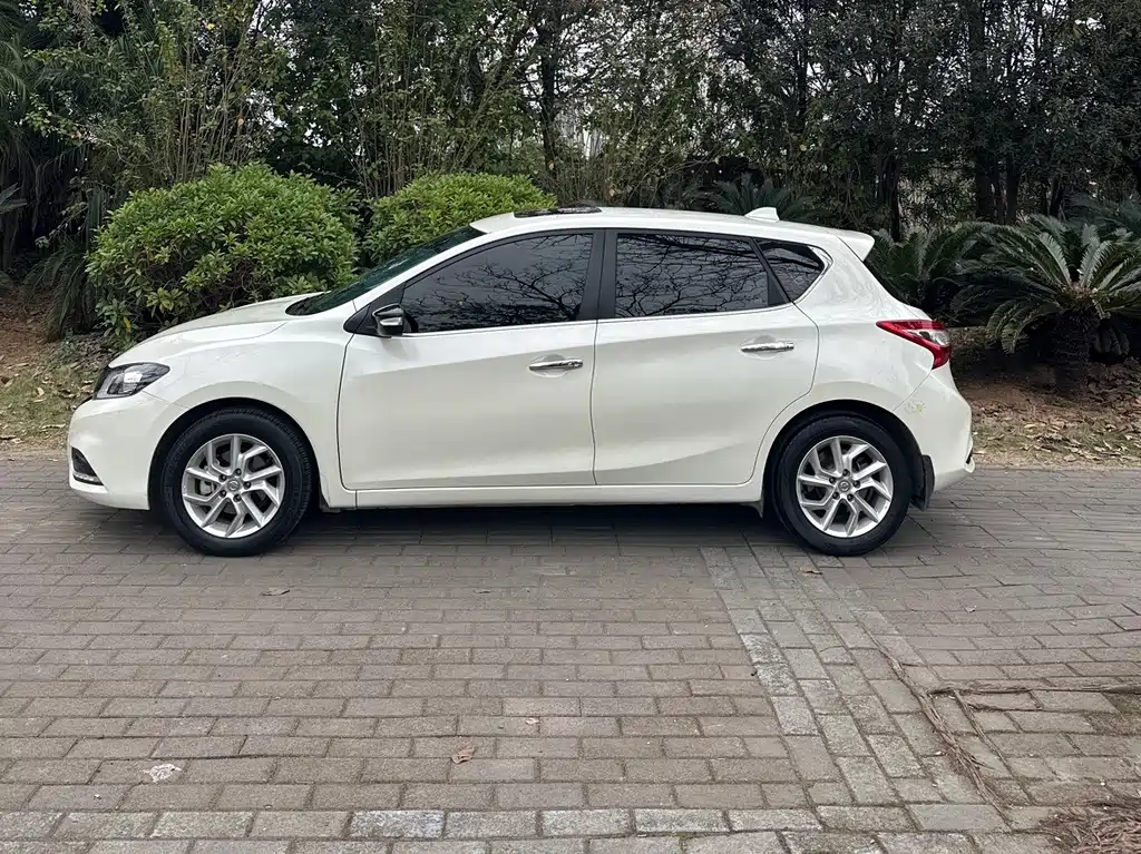 Tiida 2021 1.6L CVT Smart Travel Edition купить на сайте DeffCars