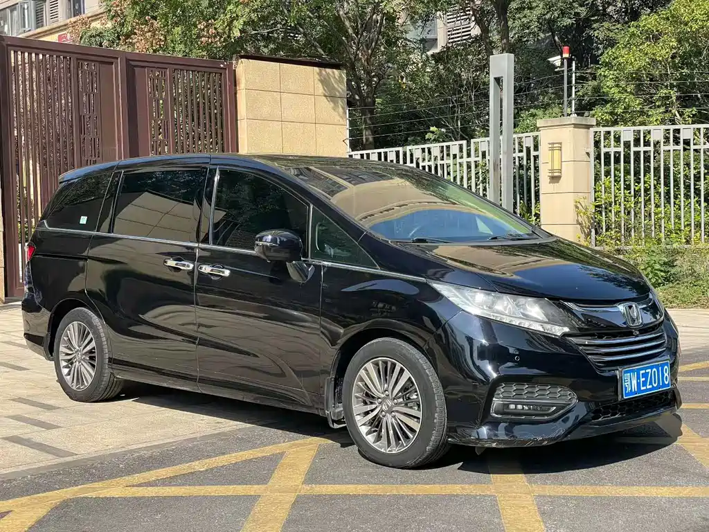 Odyssey 2018 2.4L Deluxe Edition купить на сайте DeffCars