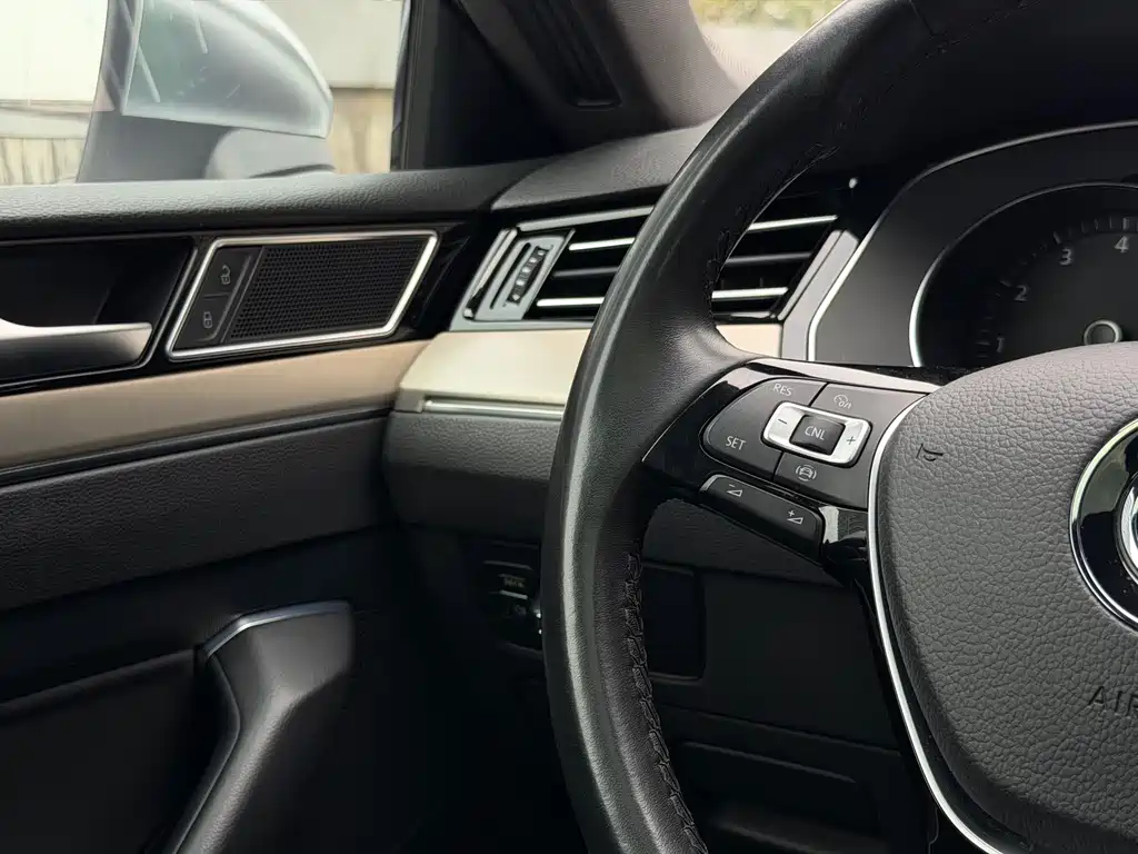 FAW-Volkswagen CC 2020 330TSI Huayan Edition National VI купить на сайте DeffCars