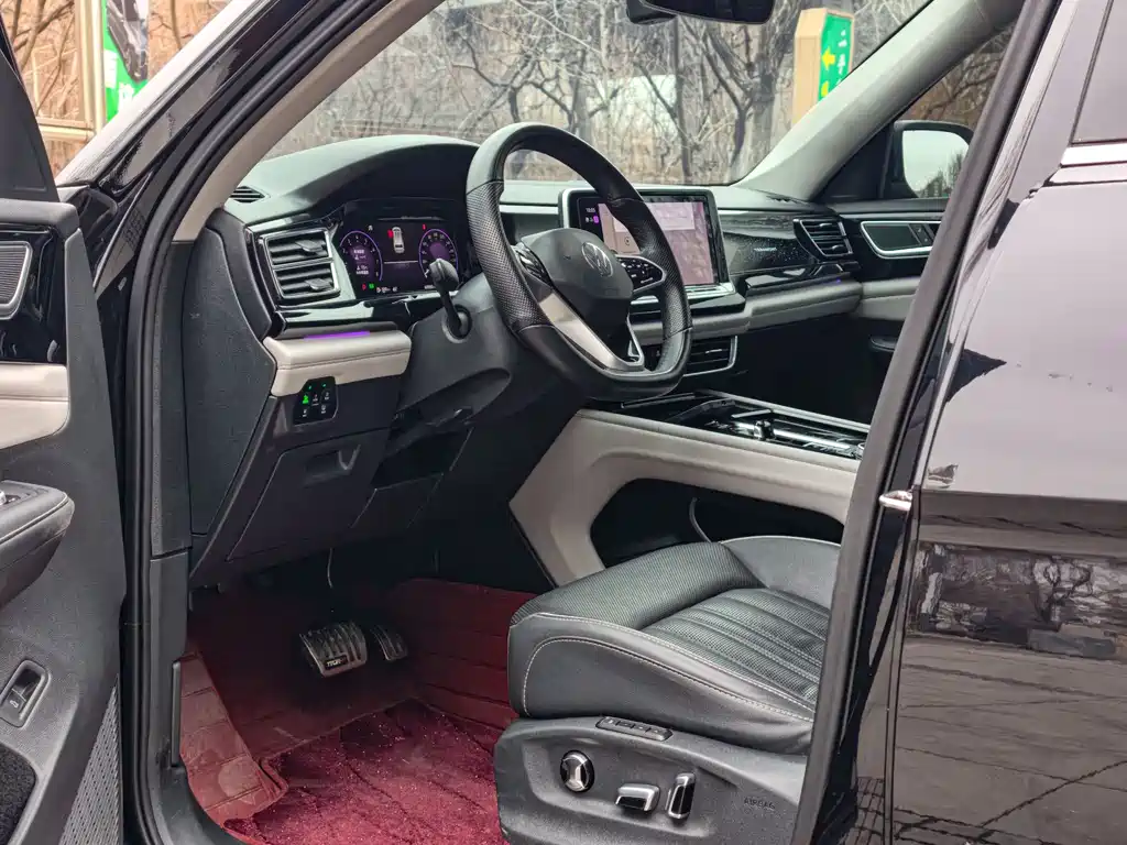 Touron 2021 380TSI four-wheel drive luxury version купить на сайте DeffCars