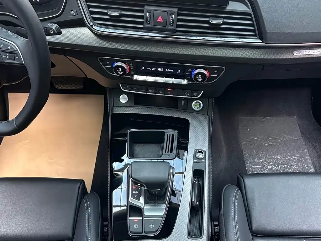 Audi Q5L 2022 40T luxury and dynamic model купить на сайте DeffCars