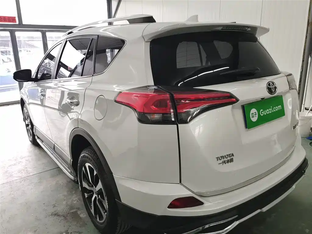 RAV4 Rongfang 2016 2.0L CVT two-wheel drive comfort version National V купить на сайте DeffCars