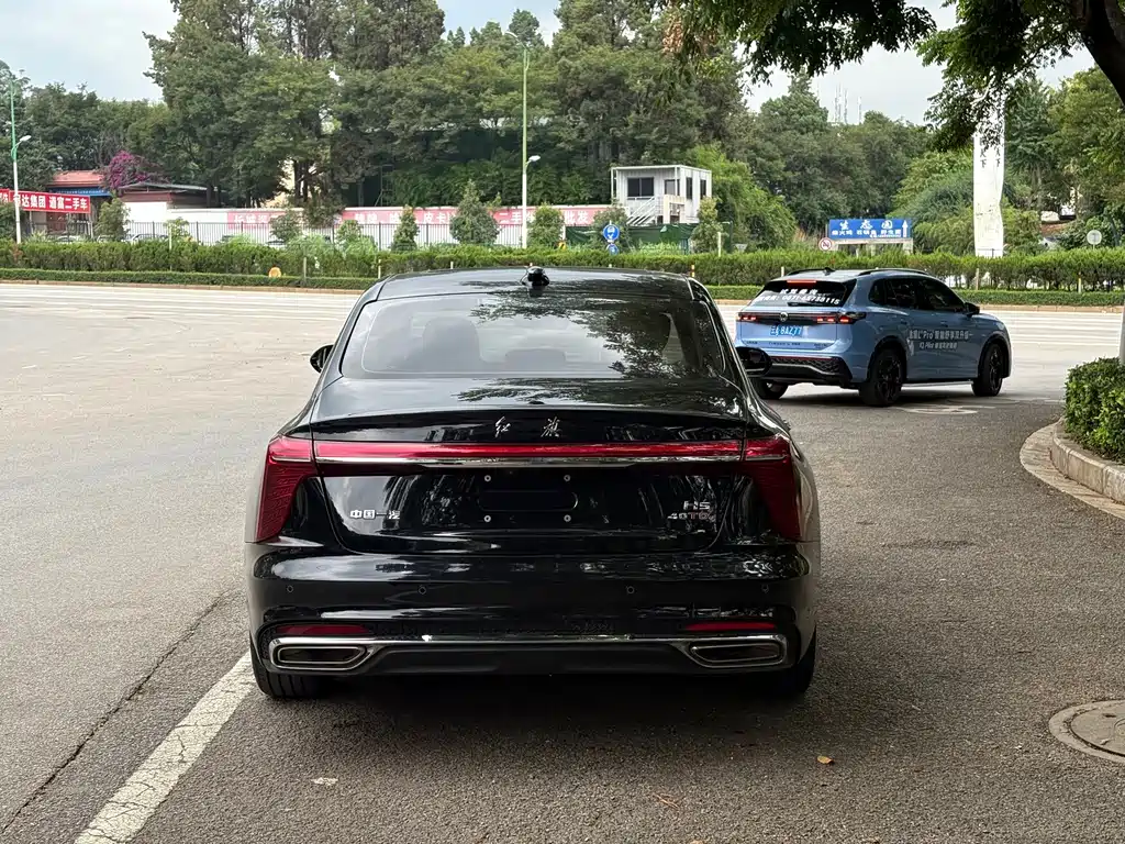 Hongqi H5 2023 2.0T Automatic Intelligent Connected Flag Edition купить на сайте DeffCars