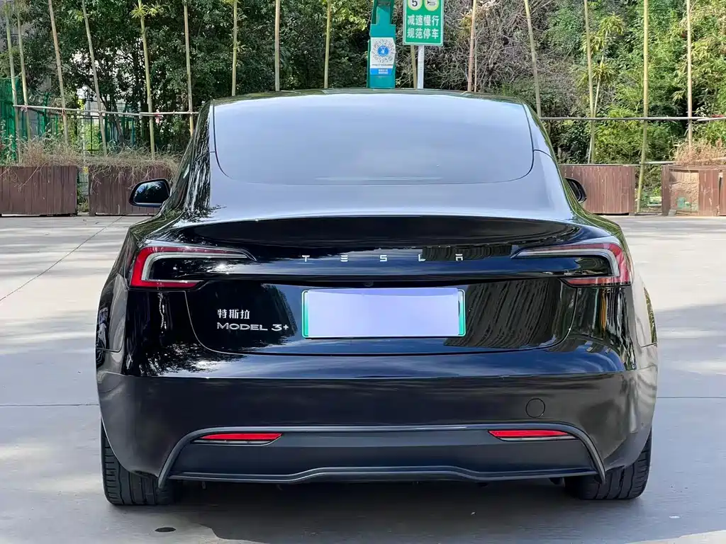 Model 3 2023 long-range all-wheel drive version купить на сайте DeffCars