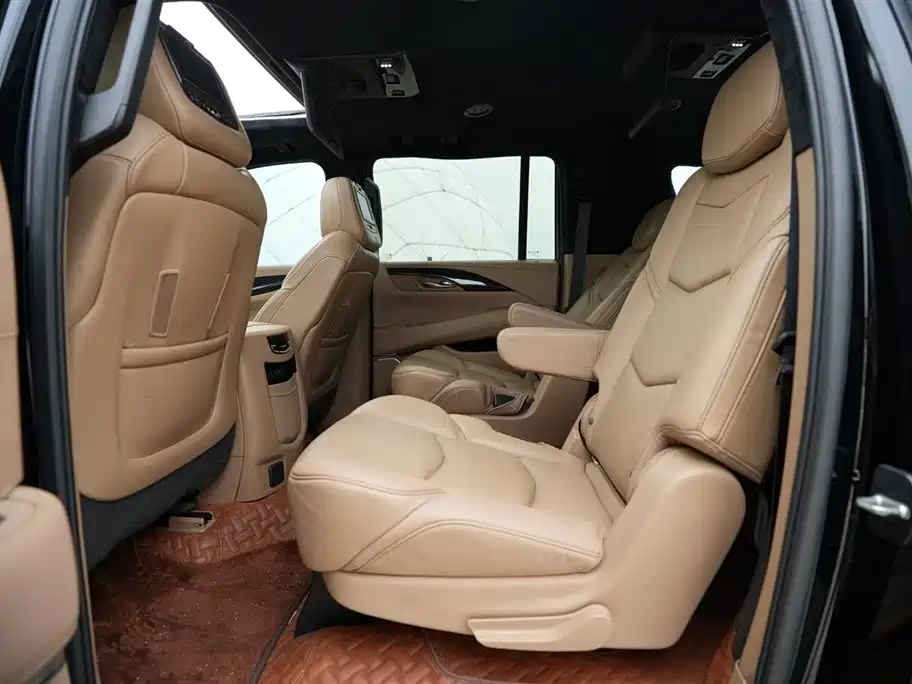 Escalade 2017 6.2L ESV Platinum Edition Extended Type купить на сайте DeffCars