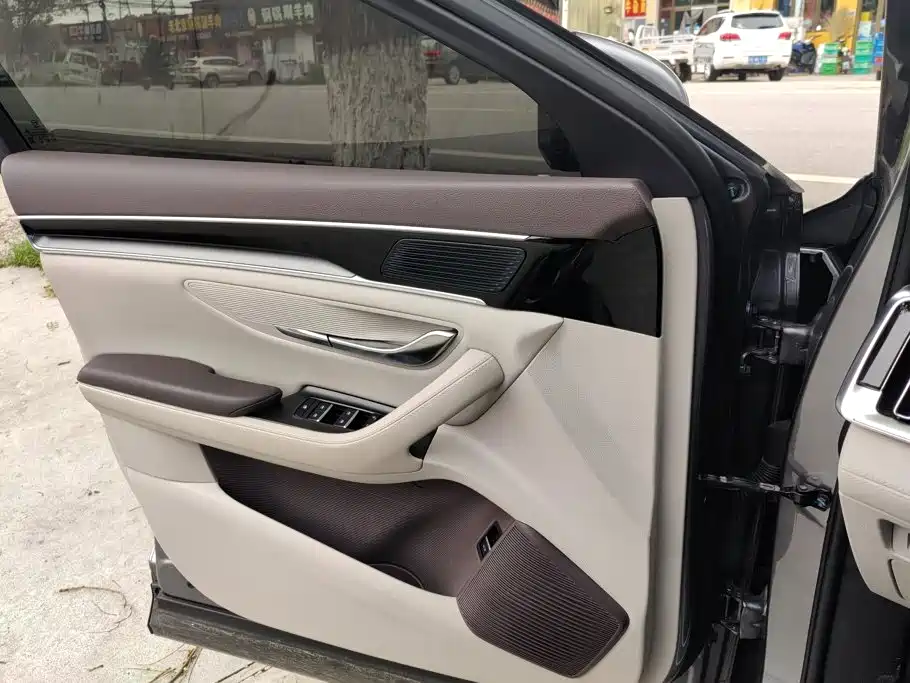 Song PLUS New Energy 2025 DM-i 112KM Premium Model купить на сайте DeffCars