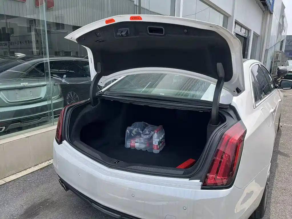 Cadillac CT6 2017 40T luxury model купить на сайте DeffCars
