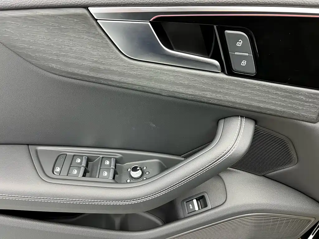 Audi A4L 2023 40 TFSI Bangu0026Olufsen Starry Night Edition купить на сайте DeffCars
