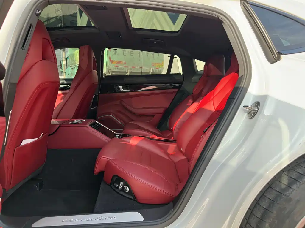 Panamera 2017 Panamera 4 Executive Extended Edition 3.0T купить на сайте DeffCars