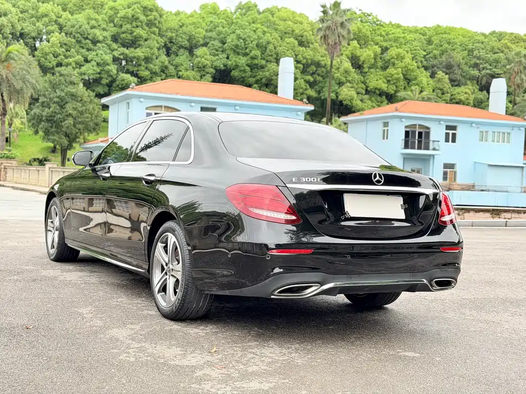 Mercedes-Benz E-Class 2019 E 260 L Sports купить на сайте DeffCars