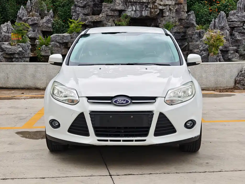 Focus 2012 Car 1.6L Automatic Comfort Edition купить на сайте DeffCars