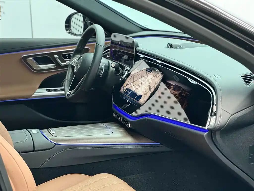 Mercedes-Benz E-Class 2025 E 300 L Luxury Model купить на сайте DeffCars