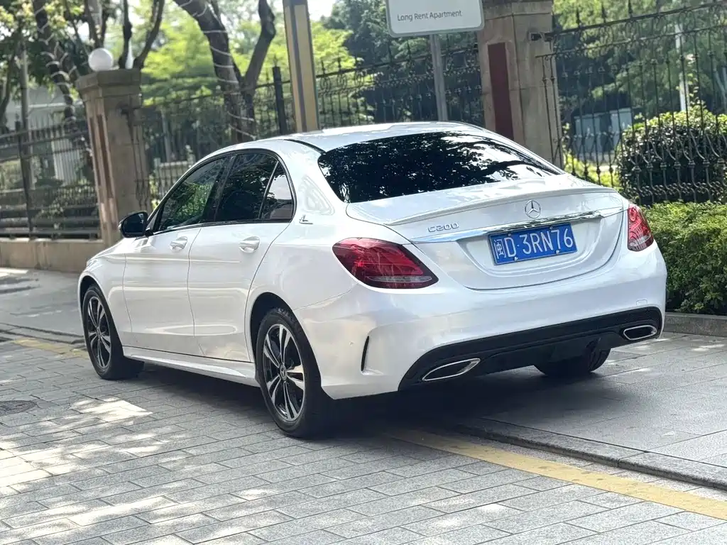 Mercedes-Benz C-Class 2018 C 200 Sports Edition купить на сайте DeffCars