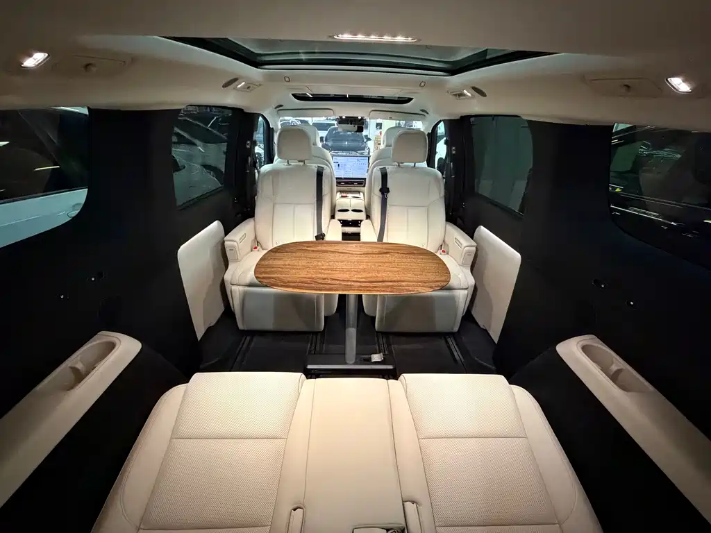 Ideal MEGA 2025 Home Family Special Edition купить на сайте DeffCars