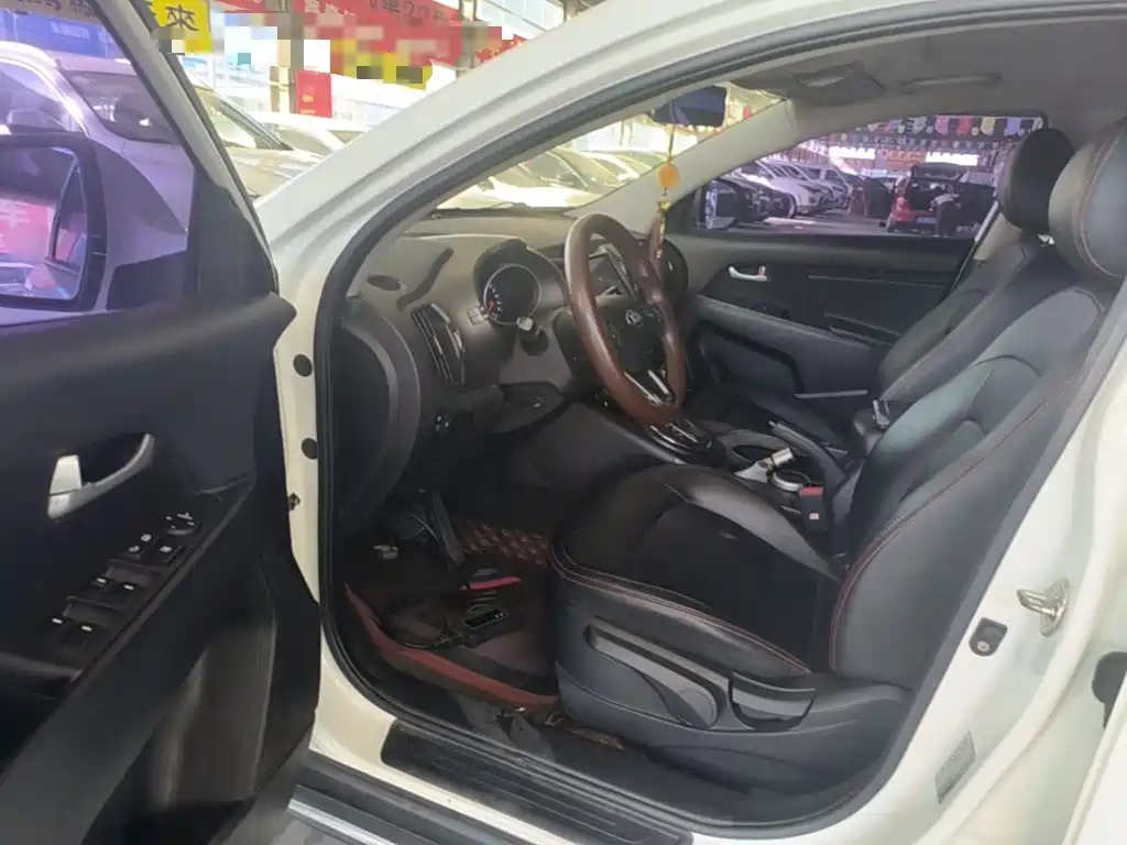 Zhipao 2016 2.0L automatic two-wheel drive version GL купить на сайте DeffCars