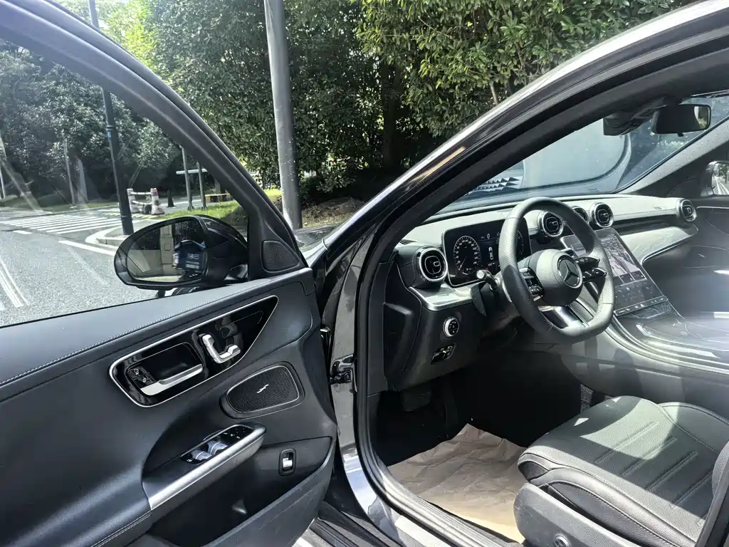 Mercedes-Benz C-Class 2023 C 200 L Sports Edition купить на сайте DeffCars