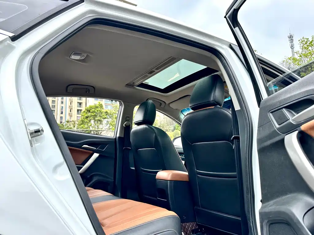 Ruixing 2016 1.5T Automatic Value Deluxe Edition купить на сайте DeffCars