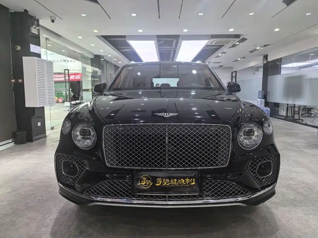 Bentayga 2021 4.0T V8 купить на сайте DeffCars