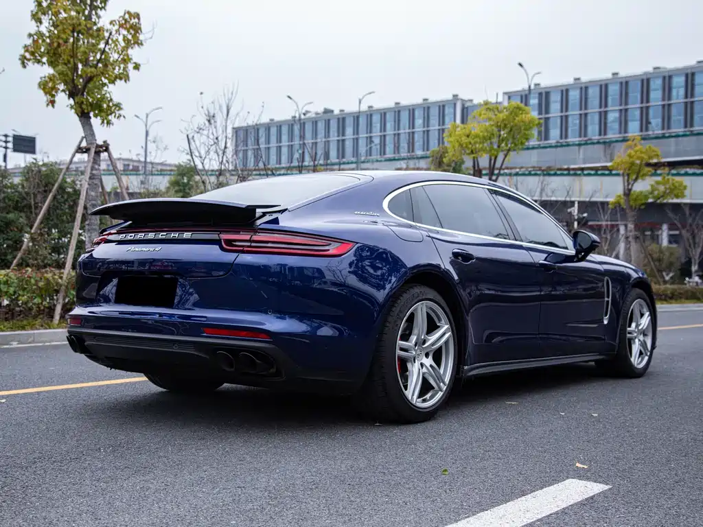 Panamera 2019 Panamera 4 Executive Extended Edition 2.9T купить на сайте DeffCars