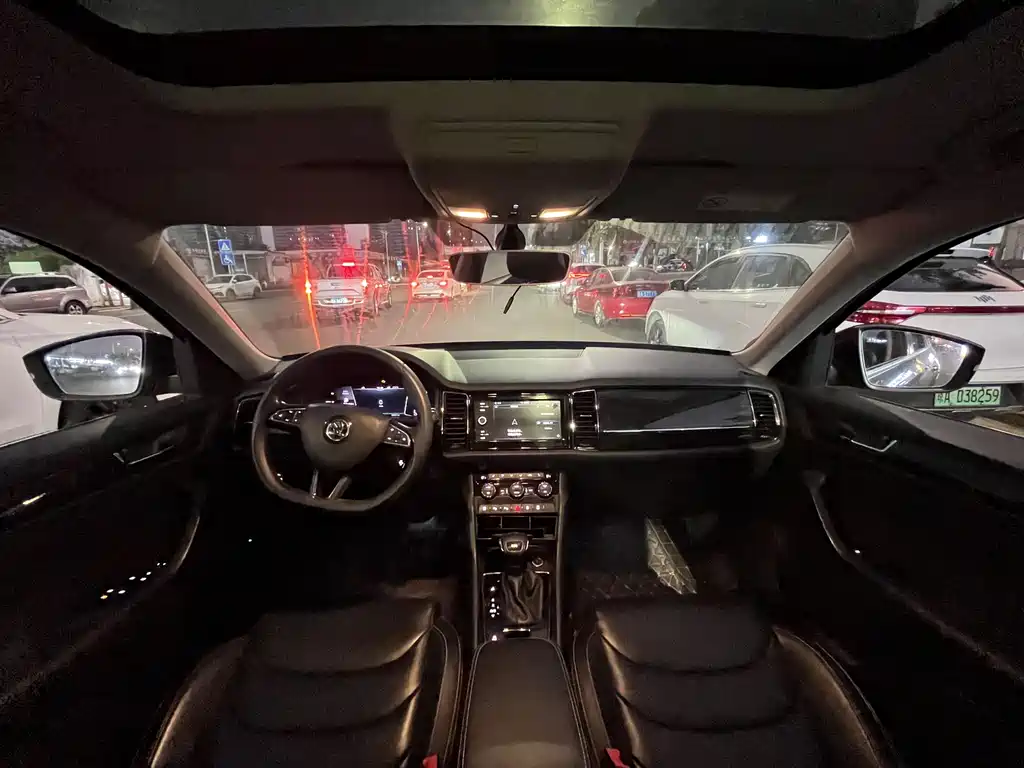 Kodiak 2020 TSI330 5-seater two-wheel drive luxury premium version купить на сайте DeffCars