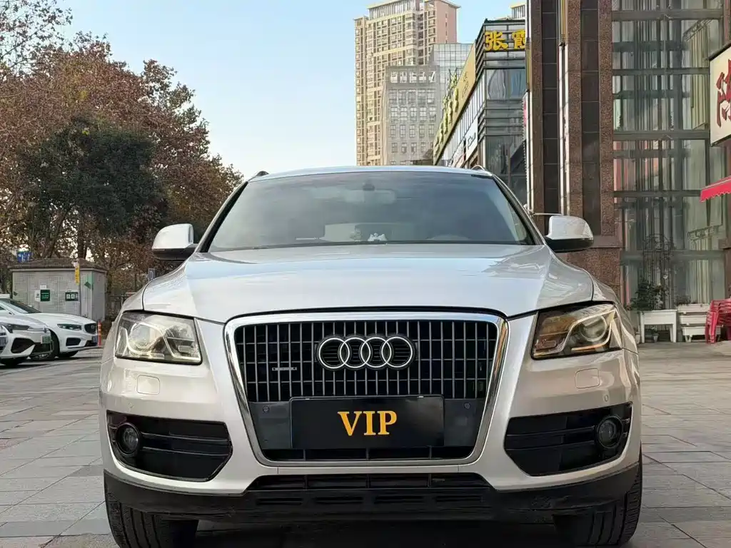 Audi Q5 2010 2.0TFSI comfort model купить на сайте DeffCars