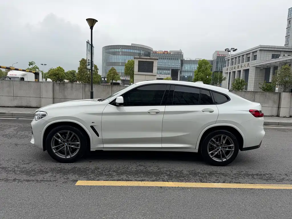 BMW X4 2020 xDrive25i M Sports Package купить на сайте DeffCars