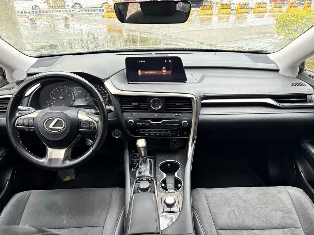 Lexus RX 2016 300 2WD Elite Edition National V купить на сайте DeffCars