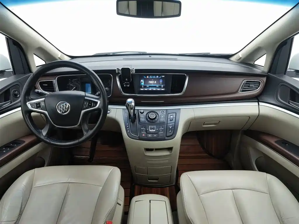 Buick GL8 2017 25S luxury model National V купить на сайте DeffCars