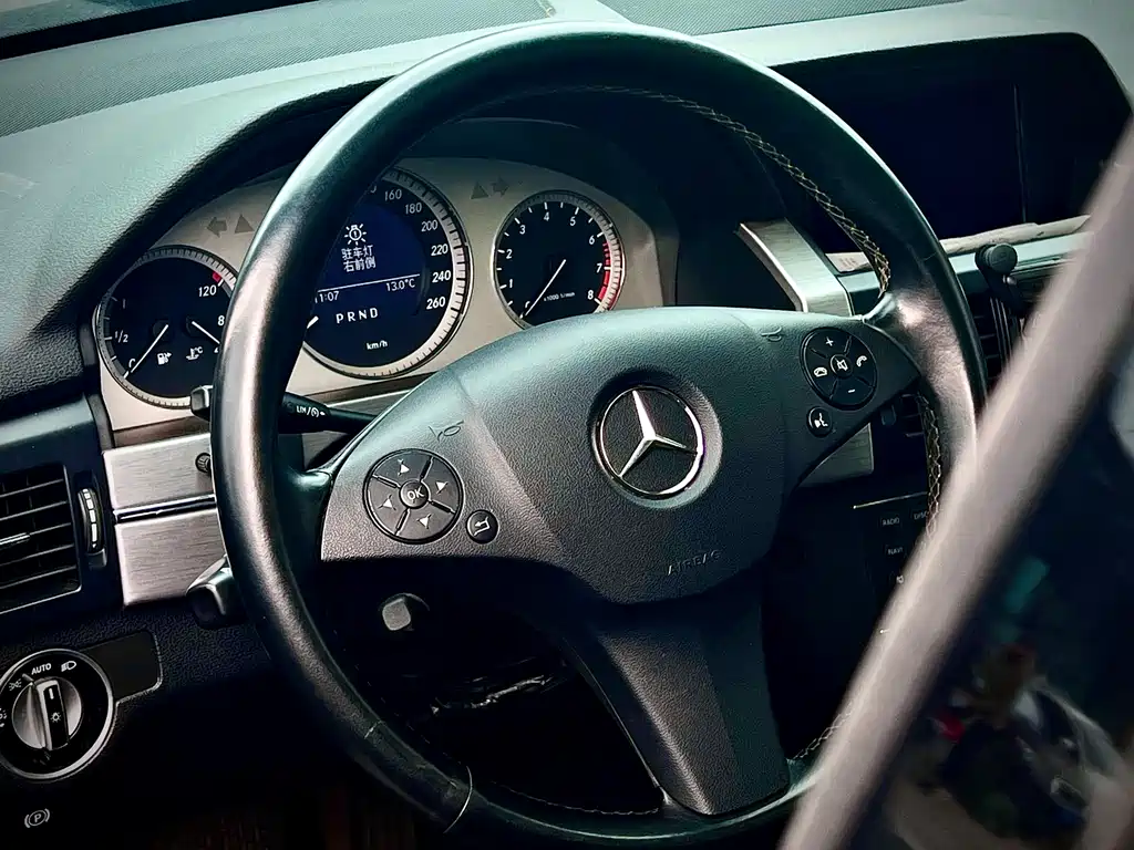 Mercedes-Benz GLK-class imported 2011 GLK 300 4MATIC luxury model купить на сайте DeffCars