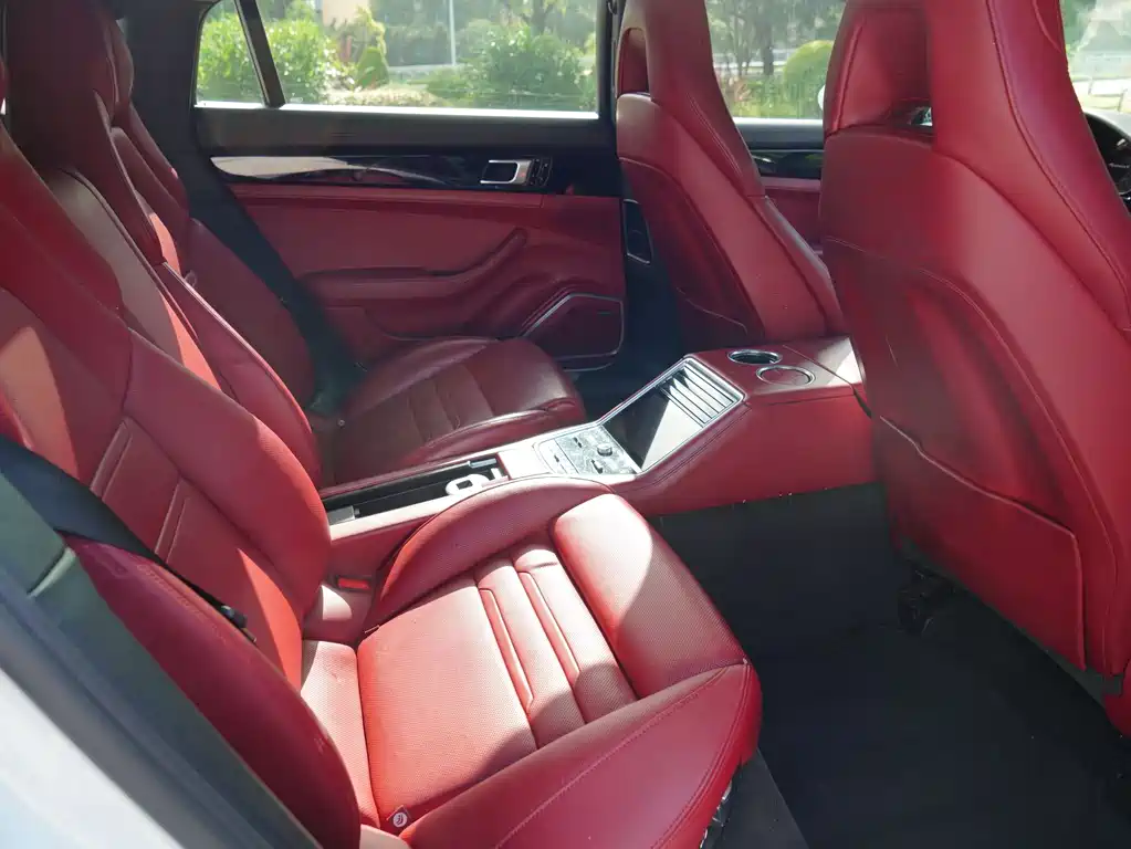 Panamera 2017 Panamera 4 Executive Extended Edition 3.0T купить на сайте DeffCars