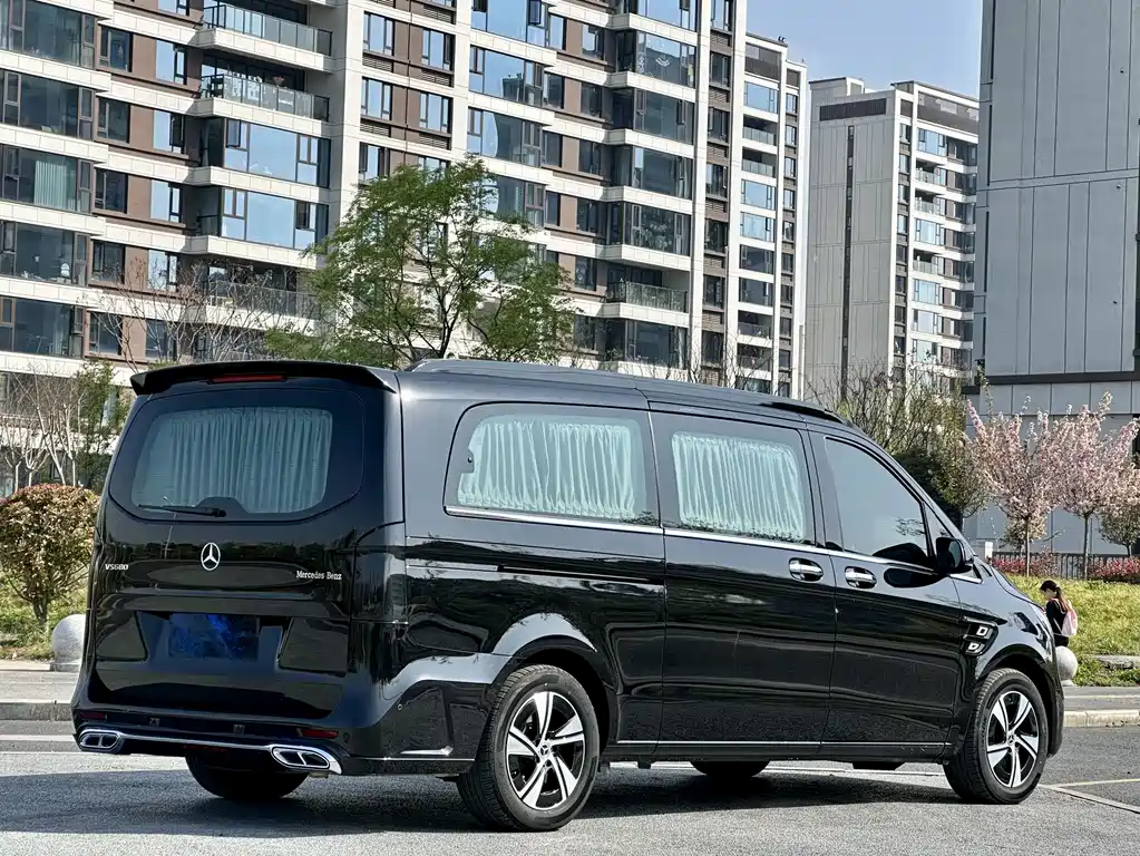 Vito 2024 2.0T Business Edition 7 seats купить на сайте DeffCars