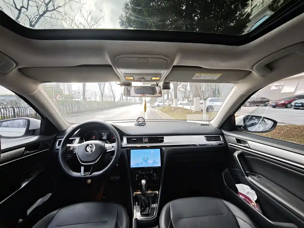 Bora 2018 1.5L automatic comfort model купить на сайте DeffCars