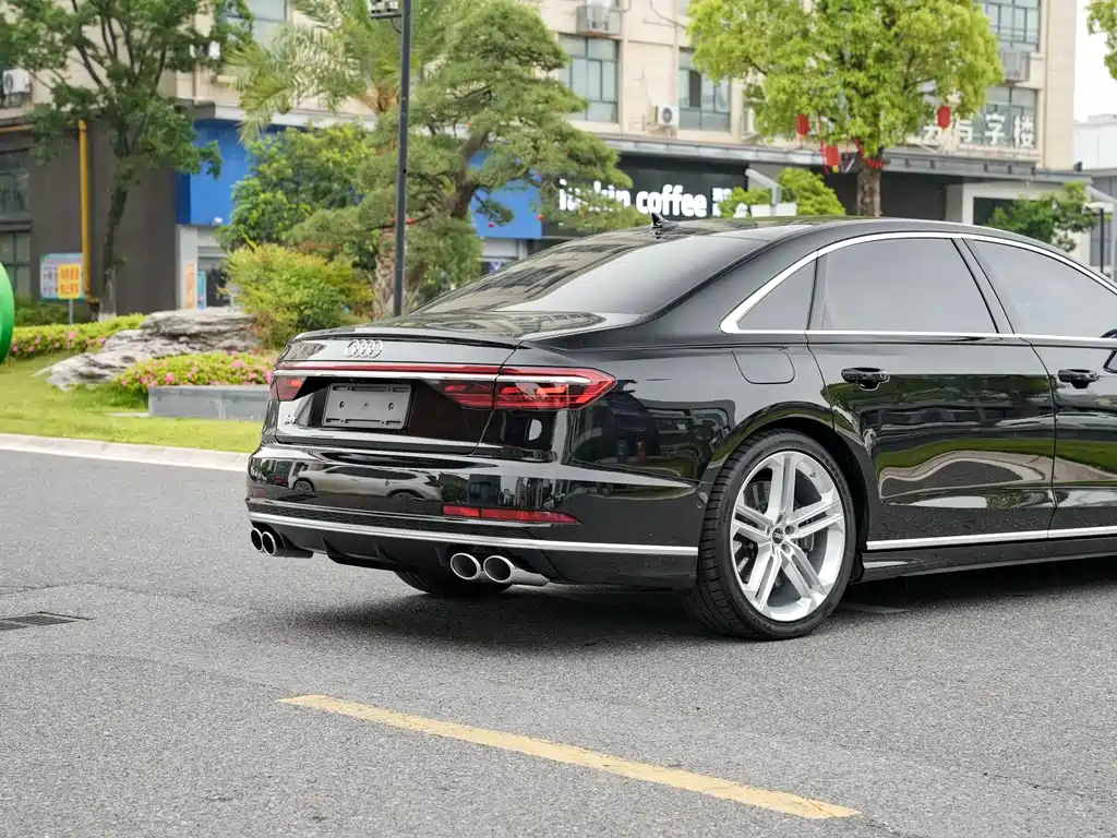 Audi S8 2021 S8L 4.0TFSI quattro купить на сайте DeffCars