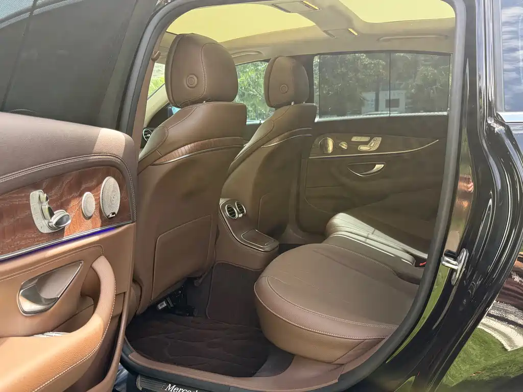 Mercedes-Benz E-Class 2021 E 300 L Luxury Model купить на сайте DeffCars