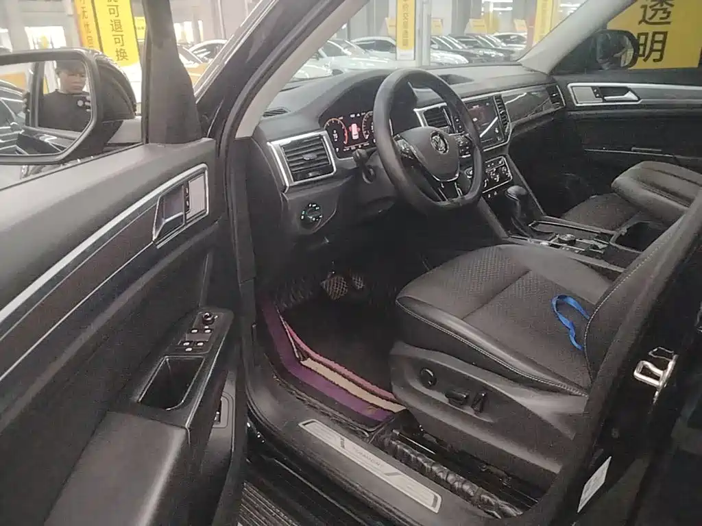 Touron 2020 facelift 380TSI four-wheel drive comfort version купить на сайте DeffCars