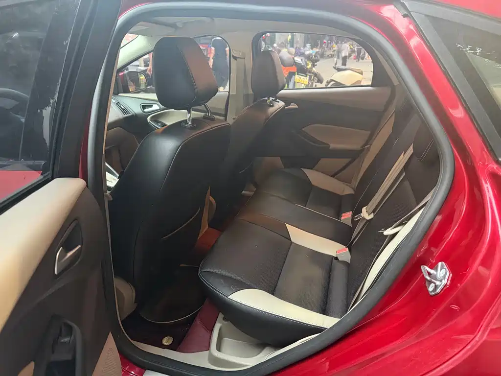 Focus 2012 sedan 1.6L automatic comfort type купить на сайте DeffCars