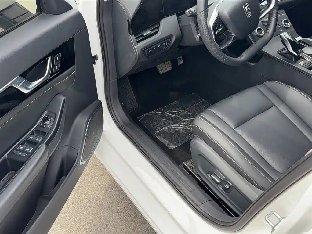 Pentium B70 2022 third generation 1.5T automatic enjoyment model купить на сайте DeffCars