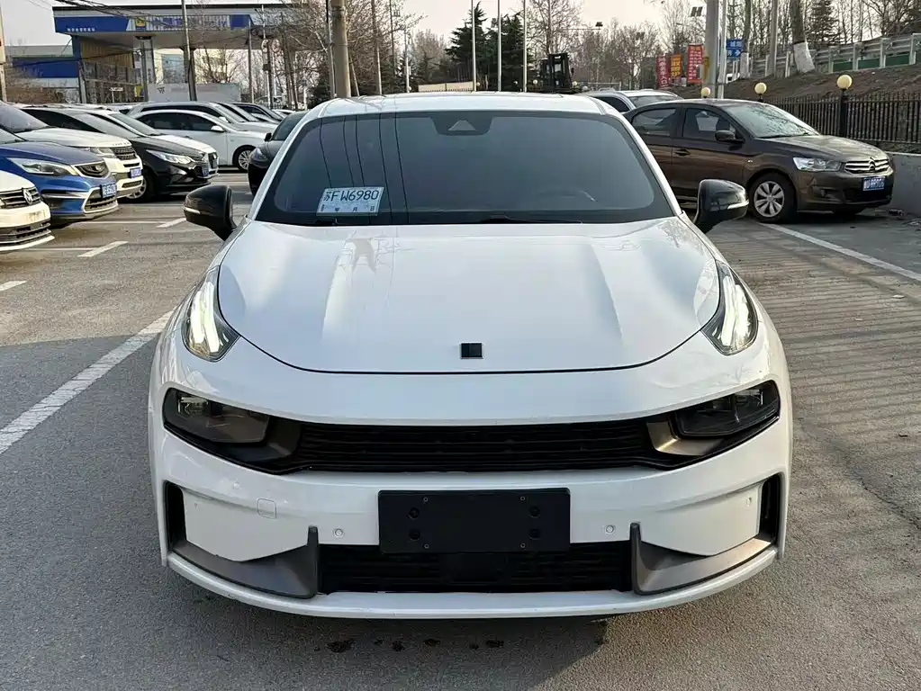 Lynk & Co 03 2022 2.0TD DCT Pro купить на сайте DeffCars