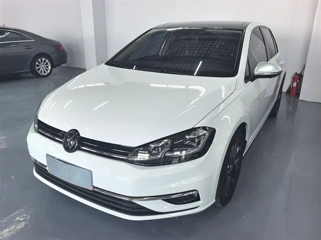 Golf 2020 Beloved Edition 280TSI DSG Comfort Type купить на сайте DeffCars