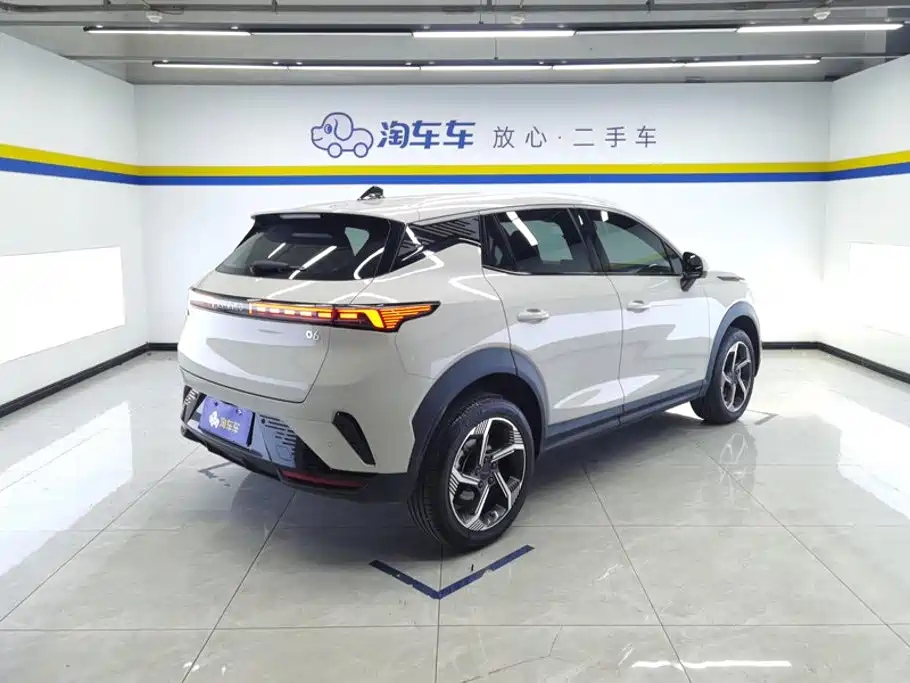 Lynk & Co 06 2025 Renew 1.5T Pro купить на сайте DeffCars
