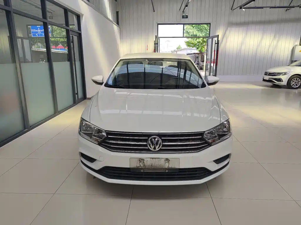 Bora 2019 Bora Legend 1.5L Automatic Fashion Type National VI купить на сайте DeffCars