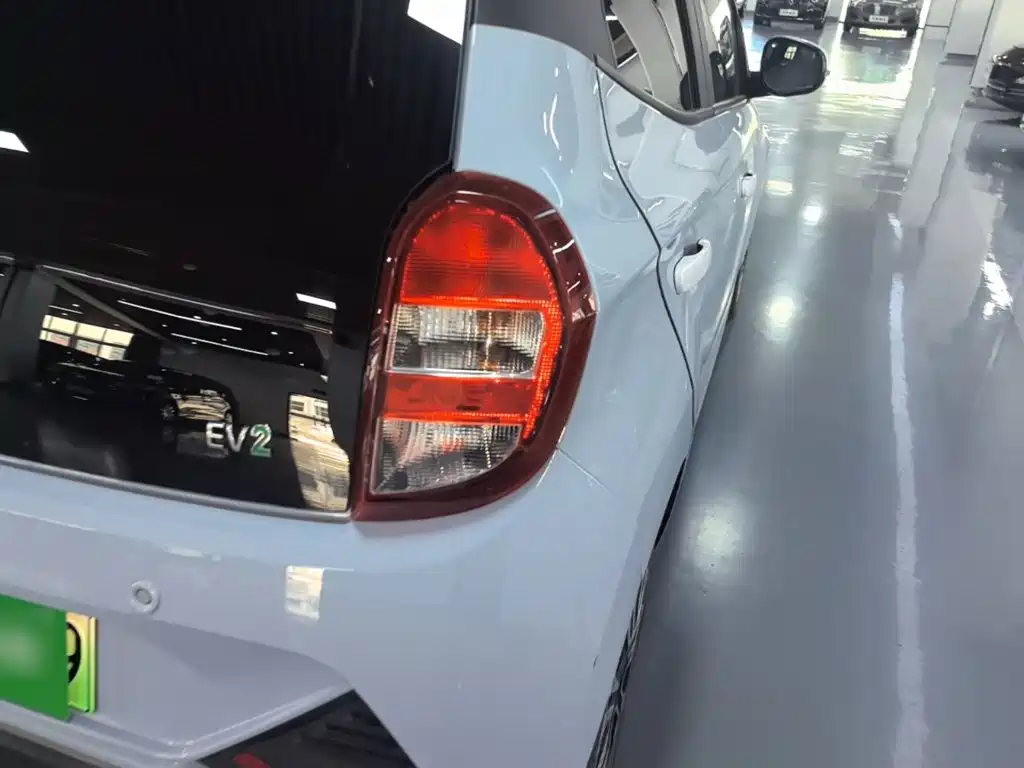 Yizhi EV2 2024 model 201km comfort model купить на сайте DeffCars