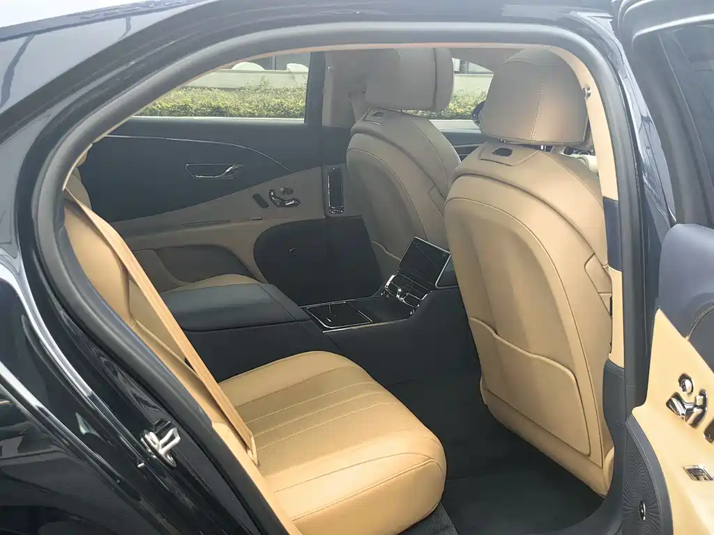 Flying Spur 2021 4.0T V8 Standard Edition купить на сайте DeffCars